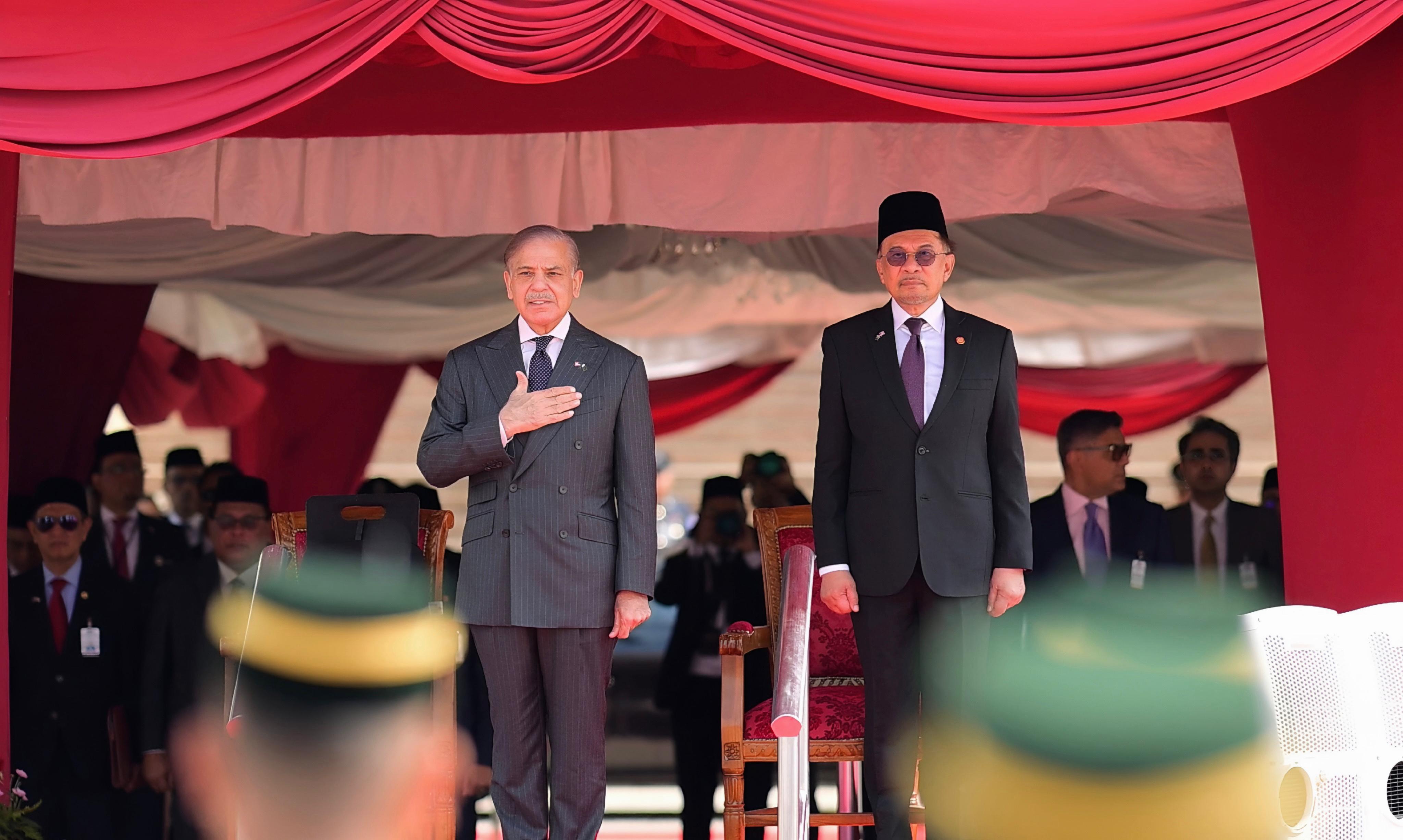 Malaysia, Pakistan’s views converge on nearly all important issues: Premier Sharif 